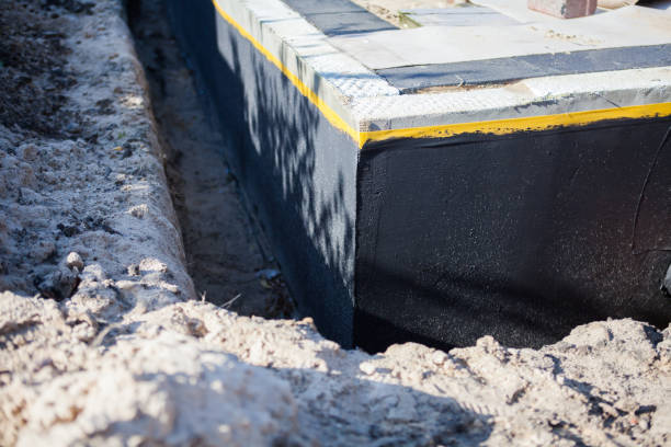 Professional Vapor Barrier Installation technician working in Shrewsbury, PA
